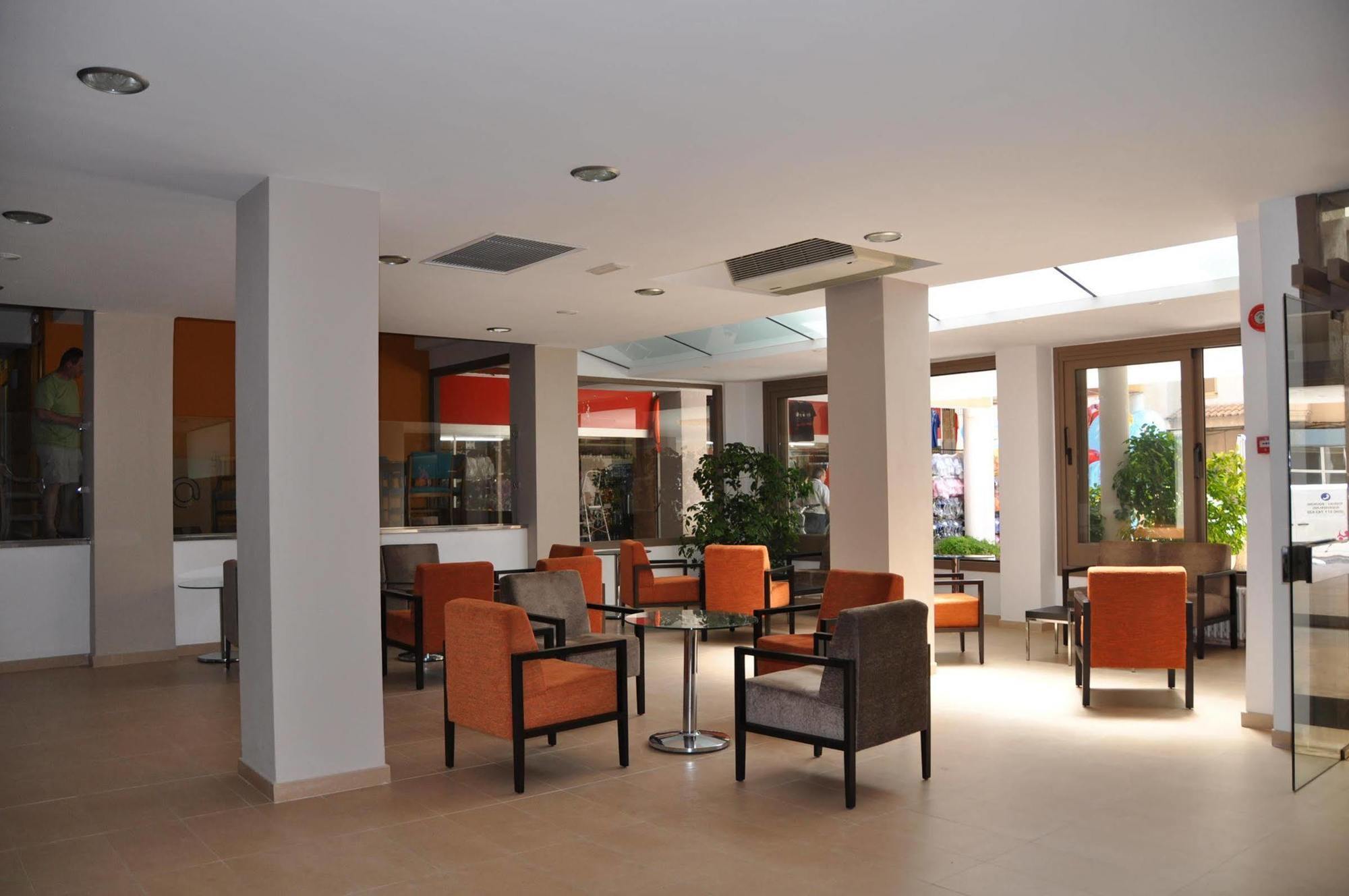 Hotel Encant Ел Аренал Екстериор снимка